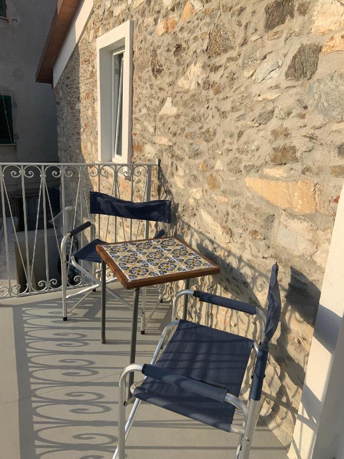 Апартаменты Antica Casa Nel Borgo Пьетразанта Экстерьер фото
